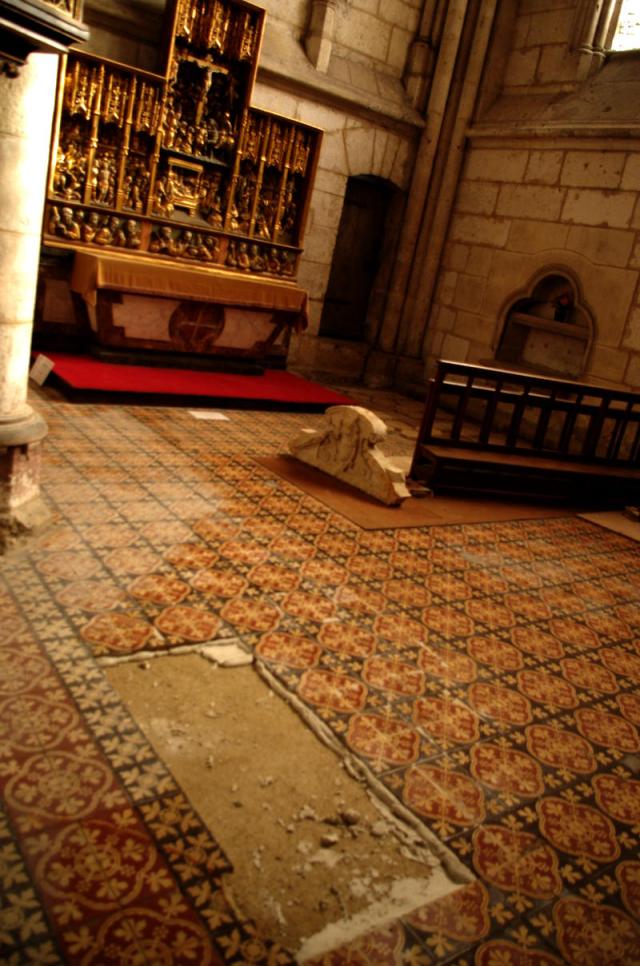 Restauration du carrelage de la chapelle St Léonard